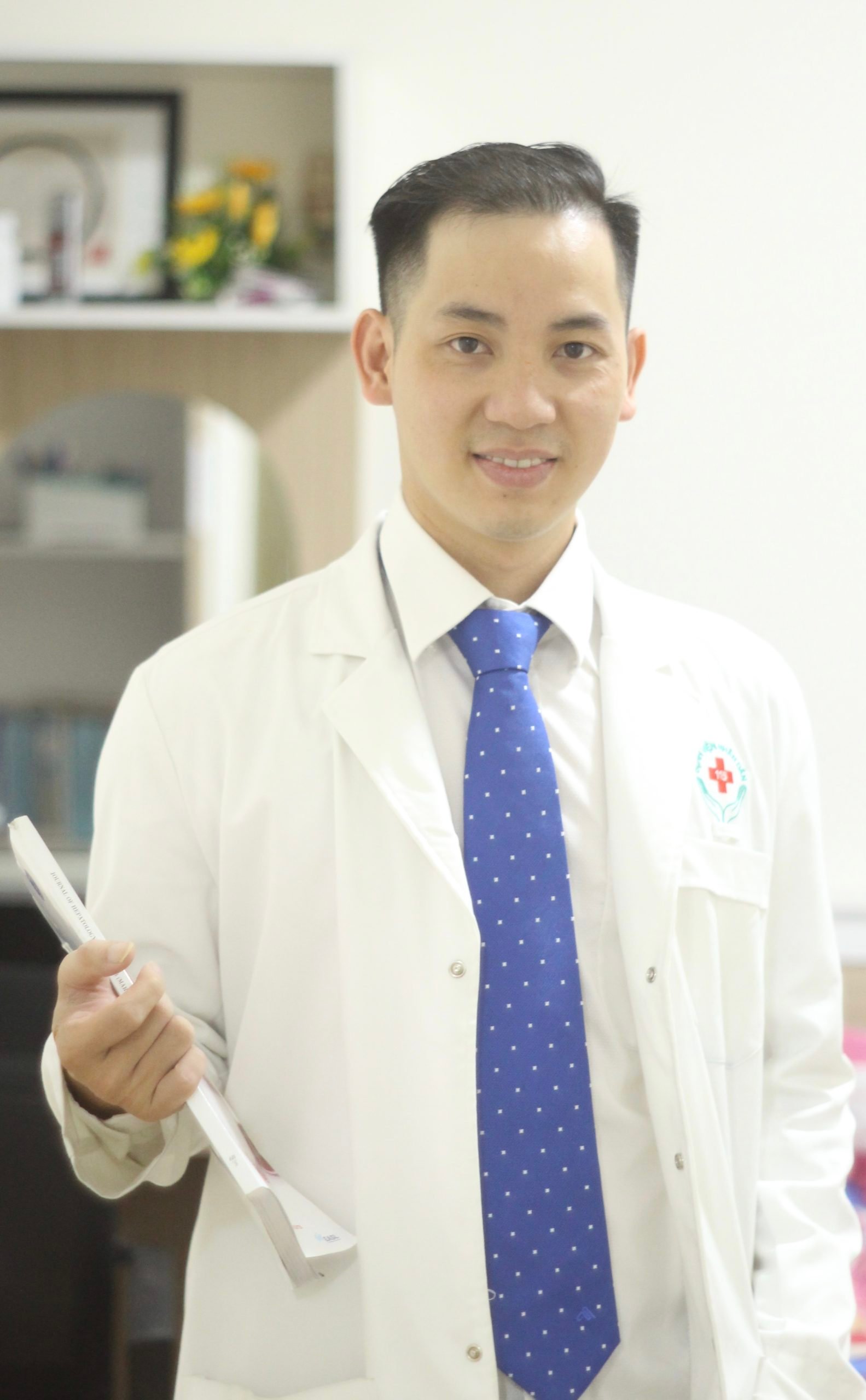 VỀ BÁC SĨ HIỀN